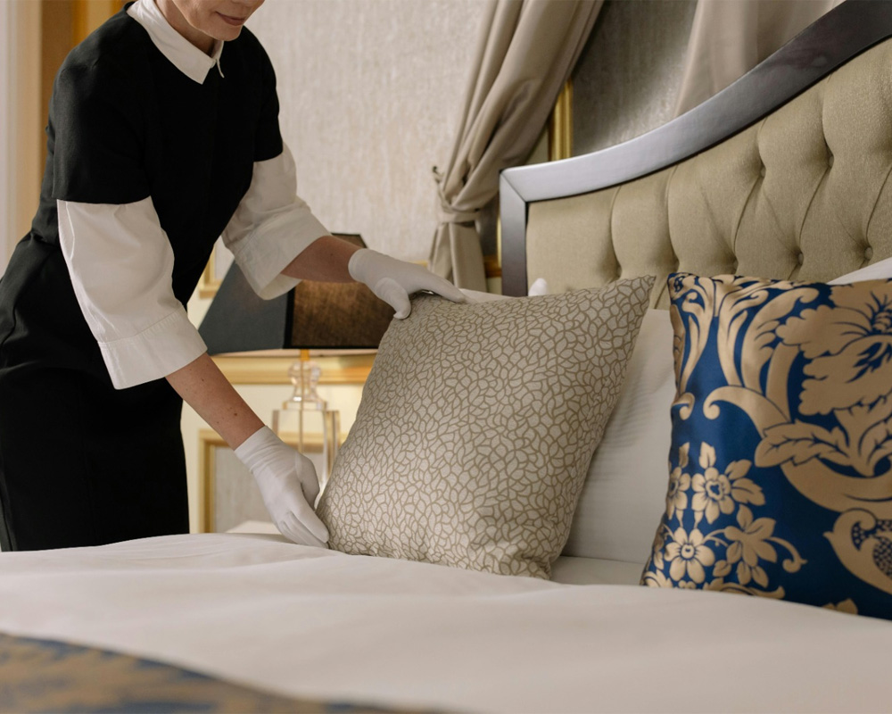 la serein powder-room view